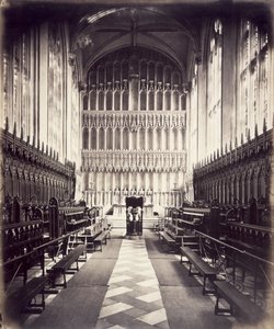 Vista del coro en la Capilla del New College, 1860-70 de English Photographer